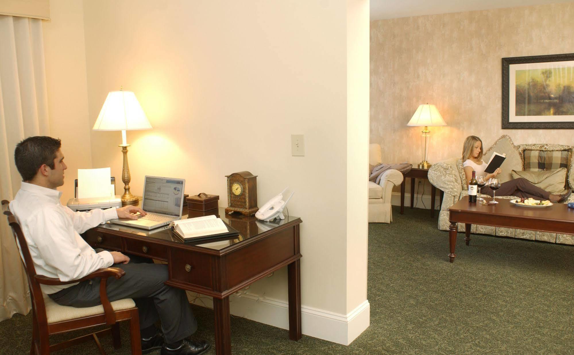 Collegian Hotel & Suites, Trademark Collection By Wyndham Syracuse Exterior foto